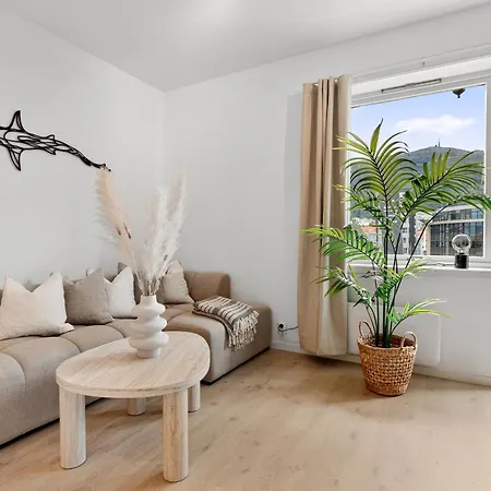 Pergola - 5min To Facilities- Family Friendly * Bergen